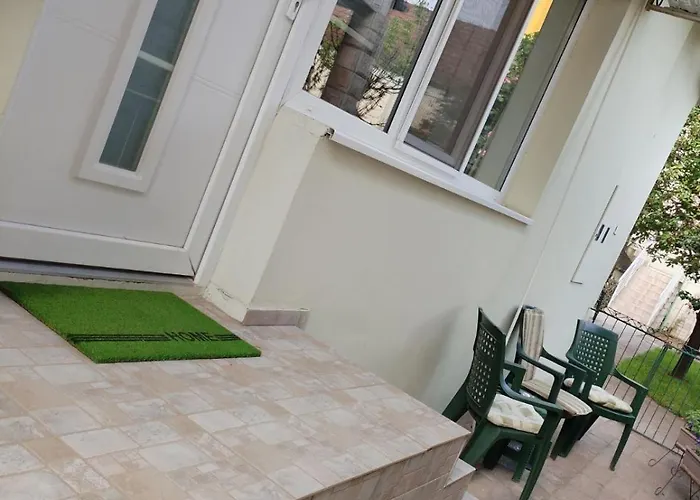 Apartment Green Free Private Parking